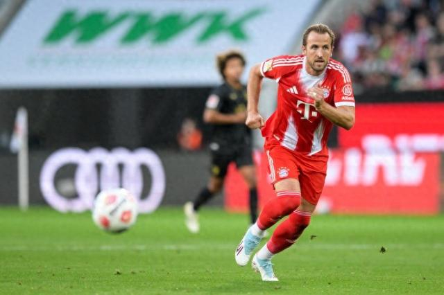 JIUYOU-凯恩回归赛场，出色防守首场状态亮眼，尤文图斯观众沸腾！的简单介绍