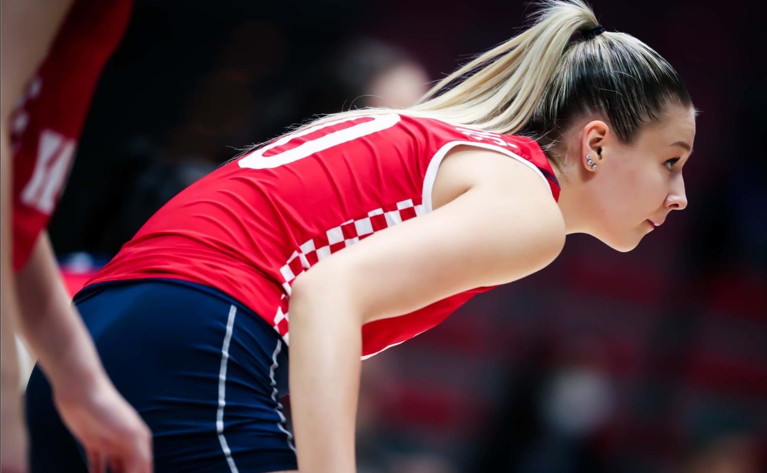 九游体育-Rookie遭遇三连败，塞尔维亚队教练面临压力！的简单介绍