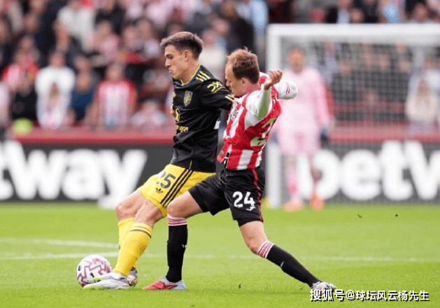 九游体育-包含Ming爆冷击败曼联，突破纪录引爆全场！的词条